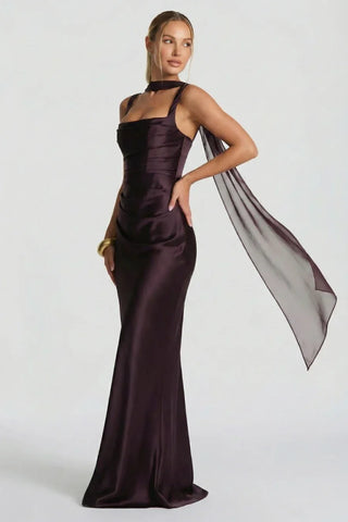 שמלת רגאליה – שזיף