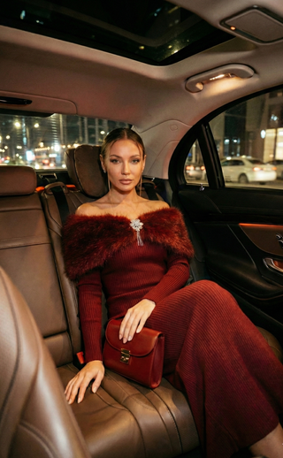 שמלת מידי עם שולי פרווה של ולנטינה