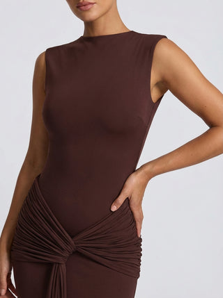 שמלת קליסטה – חום שזיף