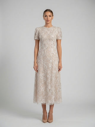 שמלת מידי תחרה עם פאייטים של Etoile