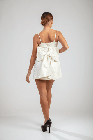 שמלונת רוזבל – לבן