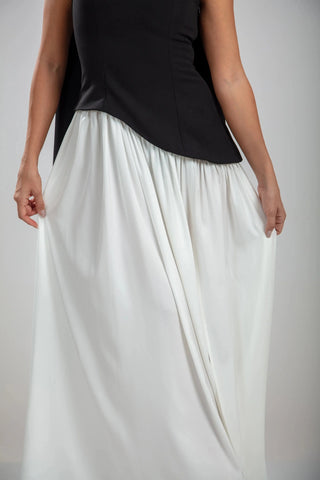 שמלות סרפין – שחור/לבן