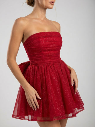 שמלונת אאורה — נצנוץ אדום