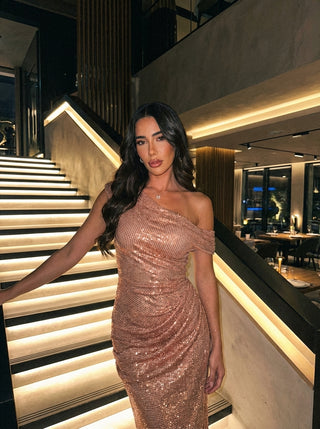 שמלת Aurex עם כתף אחת – נצנצים בזהב ורוד