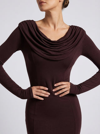 נוקטרה – שמלת עמוד אספרסו עם וילון