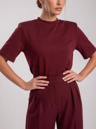 VELINA NOIR SIGNATURE PLEATED TROUSER — BORDEAUX