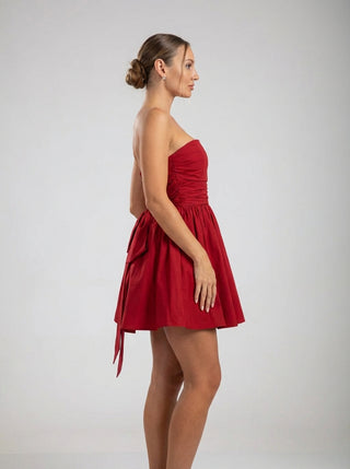 שמלונת אאורה — אדום