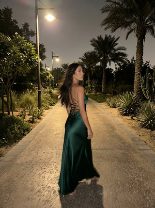 שמלות סאטן סרפינה – ירוק אמירלד